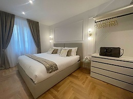 Bellagio Luxury Suites Apartments