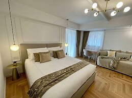 Bellagio Luxury Suites Apartments