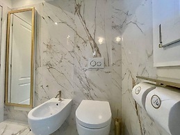 Bellagio Luxury Suites Apartments