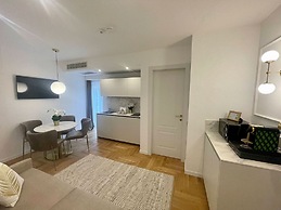 Bellagio Luxury Suites Apartments