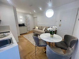 Bellagio Luxury Suites Apartments