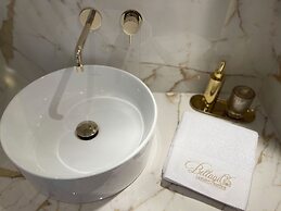 Bellagio Luxury Suites Apartments