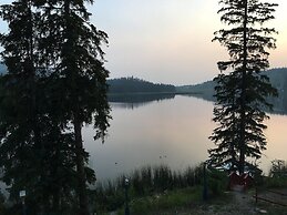 Lac Le Jeune Resort