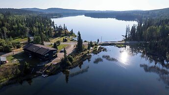 Lac Le Jeune Resort