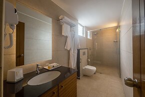 Royal Ace Boutique Hotel