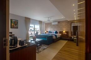 Royal Ace Boutique Hotel