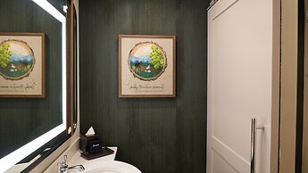 HeartSong Lodge & Resort