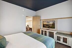 HeartSong Lodge & Resort