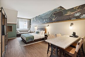 HeartSong Lodge & Resort