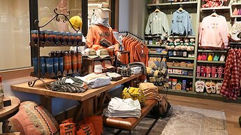 HeartSong Lodge & Resort