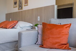 HUX - Houx Pinheiros By Anora Spaces