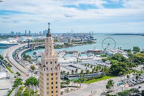 Global Luxury Suites Miami Worldcenter