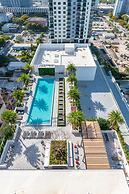 Global Luxury Suites Miami Worldcenter