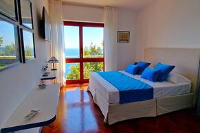 Amalfi Detached Sea View Villa W/solarium Terrace