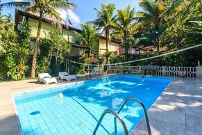 Excelente casa Maresias à 100m da praia