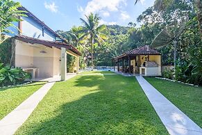 Excelente casa Maresias à 100m da praia