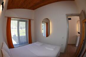 Begonvillage Tatil Evleri