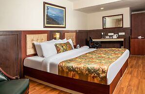 Summit Oakden Resort & Spa