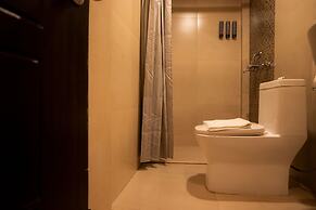 Summit Oakden Resort & Spa