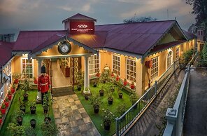 Summit Oakden Resort & Spa