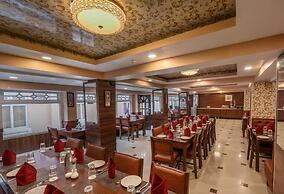 Summit Oakden Resort & Spa