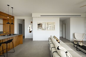 Stunning 2BR Apartment in Beeri