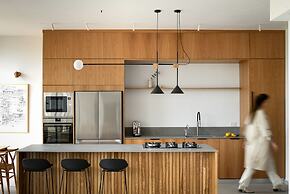 Stunning 2BR Apartment in Beeri