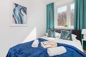 Apartment Polanka Redlowska by Renters