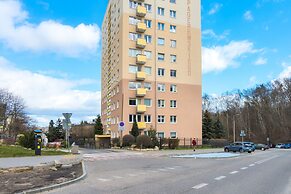 Apartment Polanka Redlowska by Renters