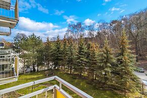 Apartment Polanka Redlowska by Renters