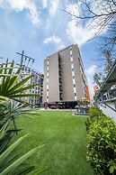 The Lodge at Min Residence