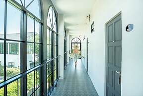 Trat Tara Boutique Hotel