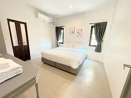 Trat Tara Boutique Hotel