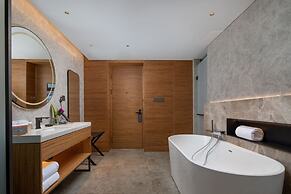 UrCove By Hyatt Nanjing South Railway