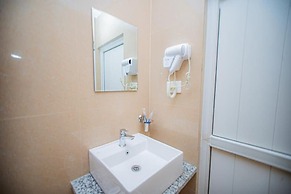 Majheri Resort and Spa