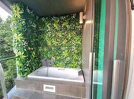 A503-honeymoon Penthouse Amazing View 2brs-3beds