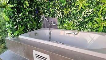 A503-honeymoon Penthouse Amazing View 2brs-3beds