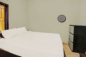 SPOT ON 91981 Diwi Homestay