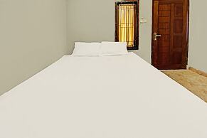 SPOT ON 91981 Diwi Homestay