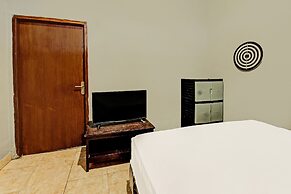 SPOT ON 91981 Diwi Homestay