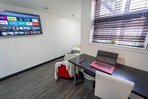 Modern Cosy Studio Available