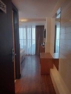 Yashshree Mussoorie Mall Road