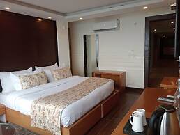 Yashshree Mussoorie Mall Road