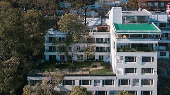 Yashshree Mussoorie Mall Road