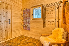 Jup - a luxury boutique chalet