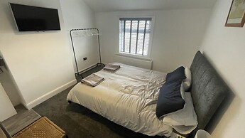 House Located Centrally for up to 8 Guests