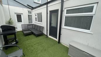 House Located Centrally for up to 8 Guests