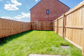 Stunning 2-bed House in Manchester With Canal View