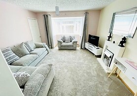 Lovely and Affordable House Closer to the sea
