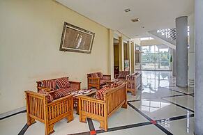 OYO 90947 Hotel Sarbini